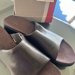 Croft & barrow Brown Leather Slide Sandals